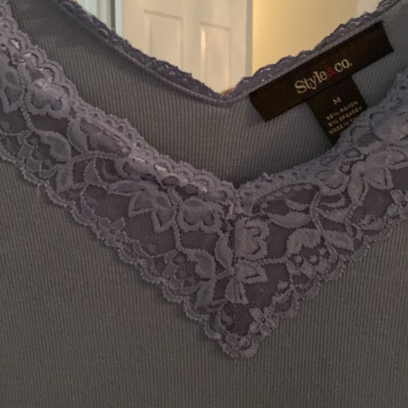 lovely pull over sleeveless top $ 6 M - Picture 2 of 5